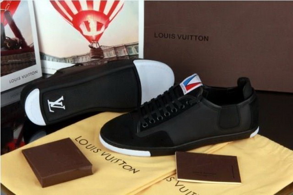 LV Fashion Casual Shoes Men--091